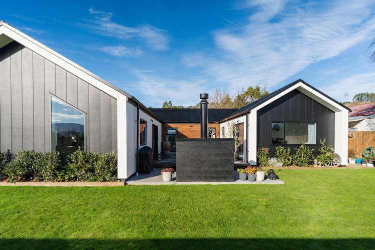 3 Henderson Street, Wingatui Mosgiel_38