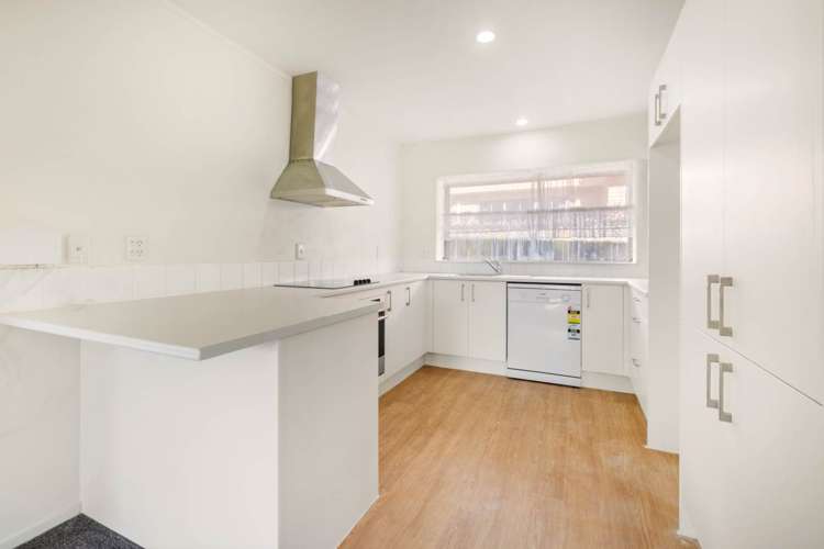 8 Enuamanu Road Favona_14