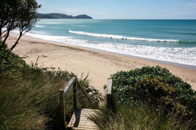 2A Lloyd George Road Wainui Beach_3