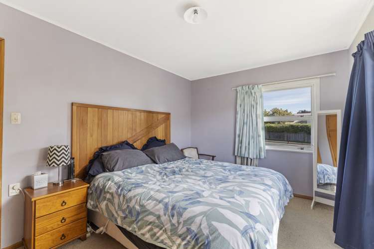 13 Churchill Avenue Richmond_8