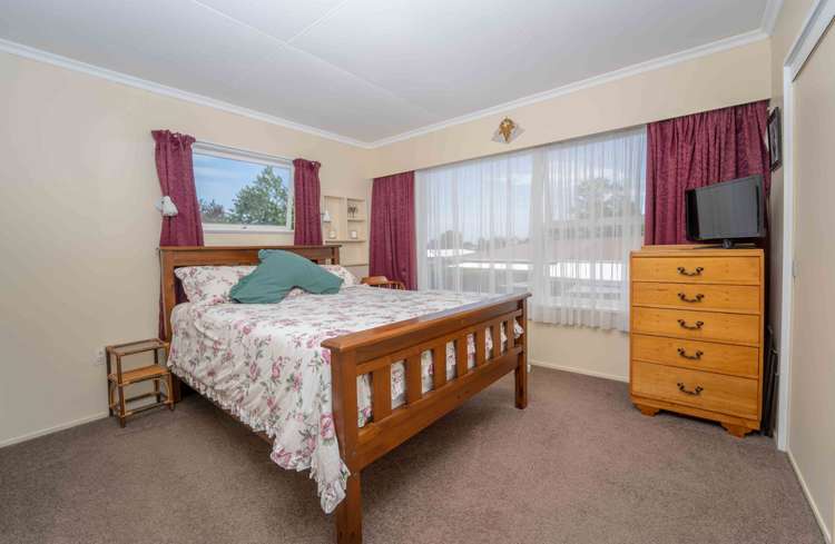 1/12 Matangi Street Stoke_10