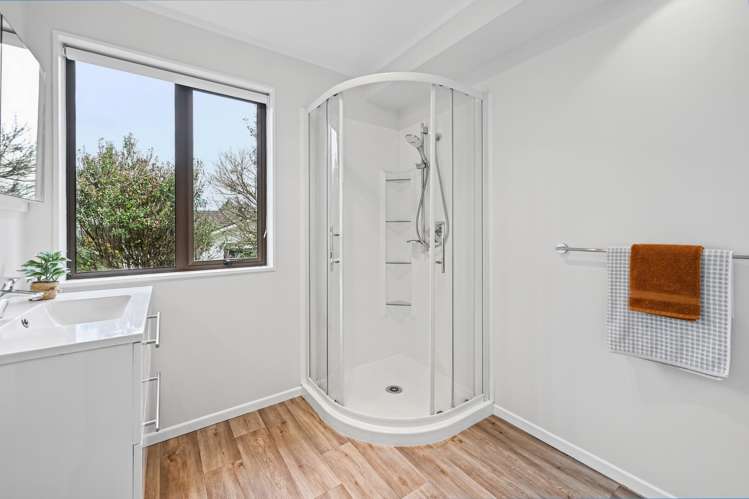 8B Wharepaina Crescent Springfield_13