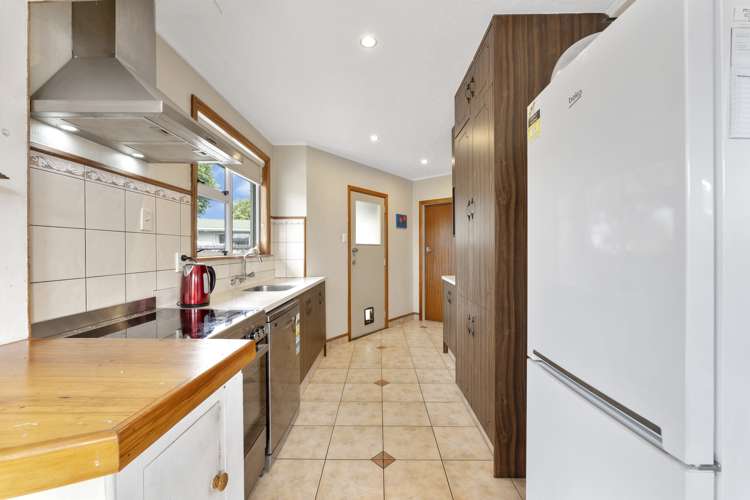 27 Cavendish Crescent Awapuni_8