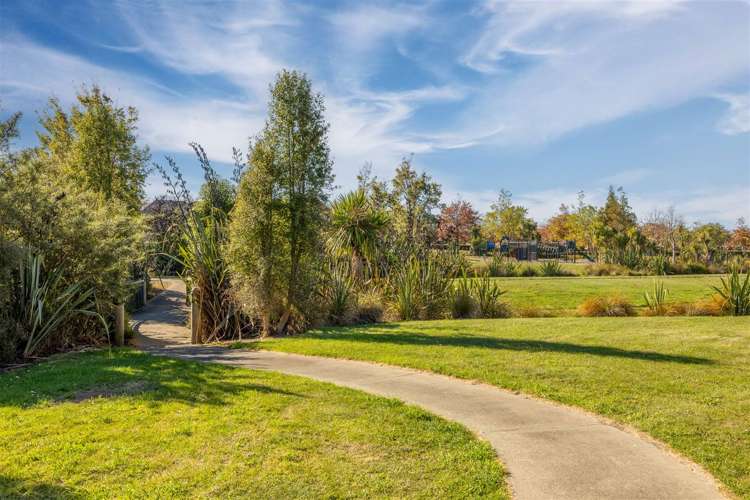 42 Beechwood Drive Northwood_17