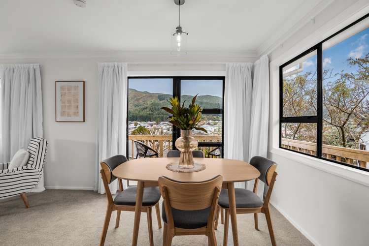 9 Naseby Grove Wainuiomata_8