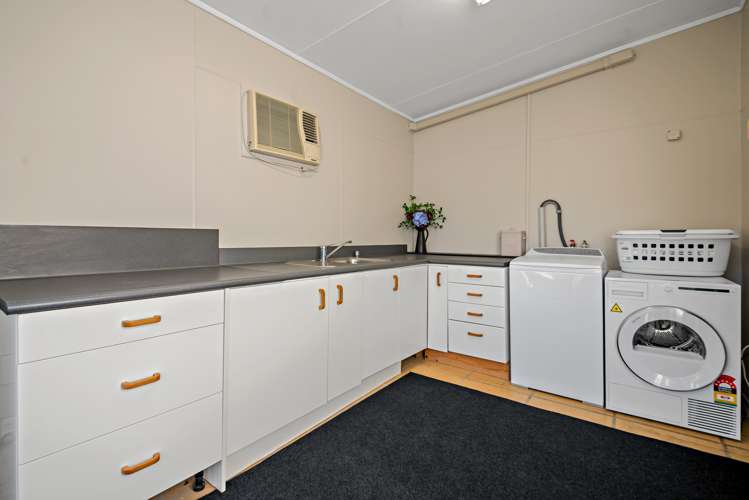 35 Muir Avenue Mangere Bridge_15