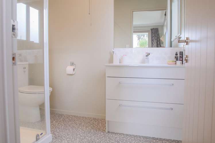 34A Filleul Street Gladstone_11