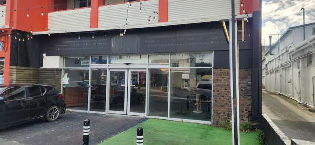 Restaurant fitout in situ, ready to go