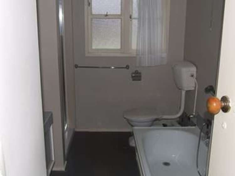 2/198 Onewa Road Birkenhead_2