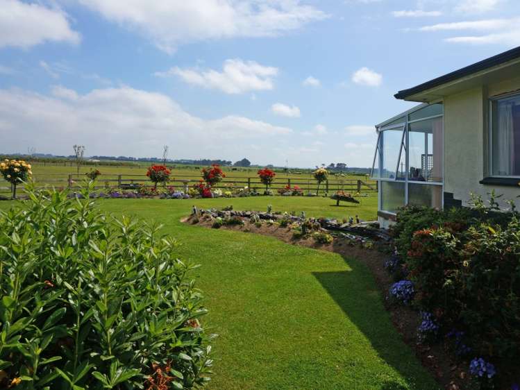 177 Awarua School Road Woodend_15