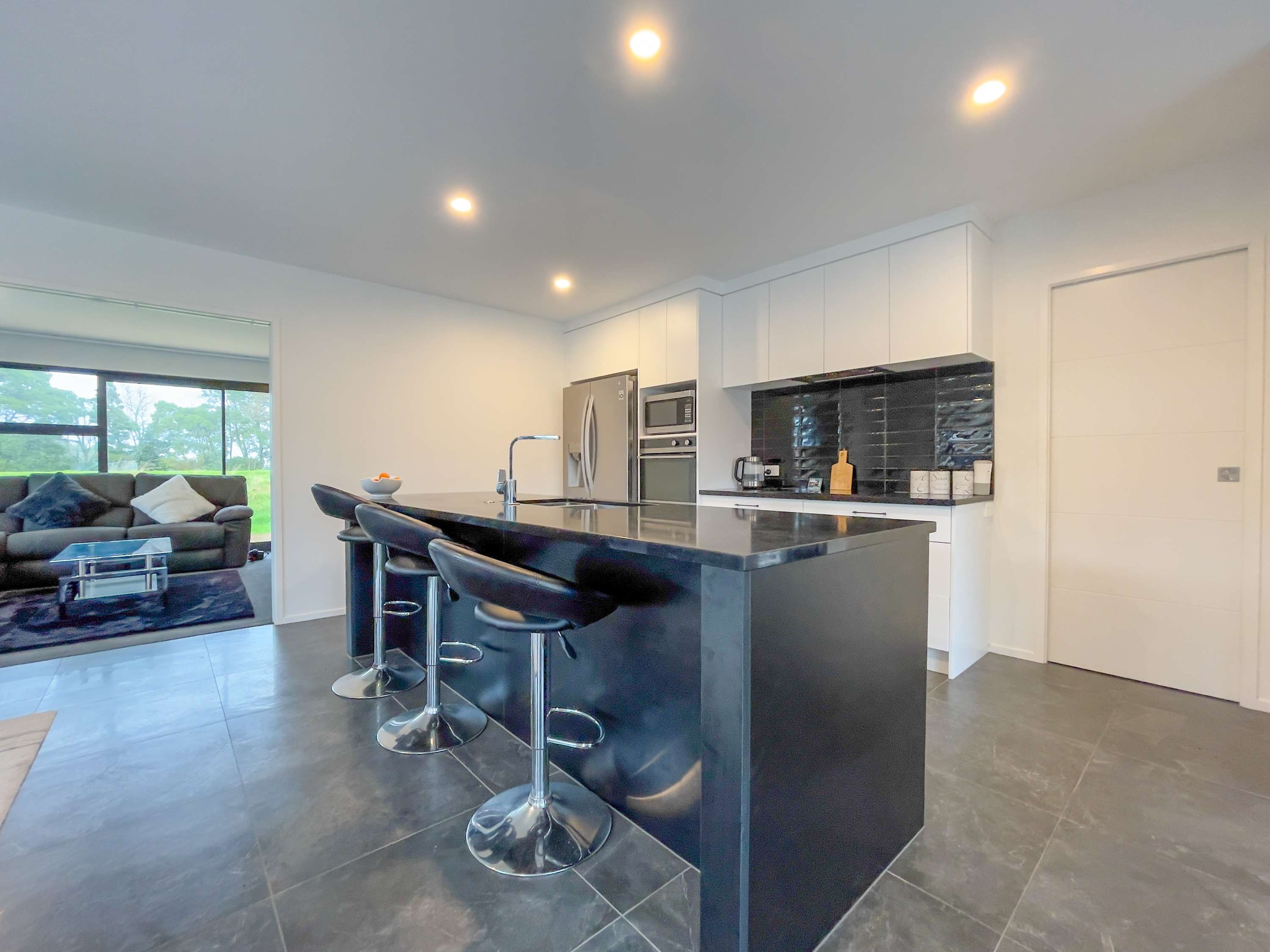 Thames House For buy | OneRoof Property