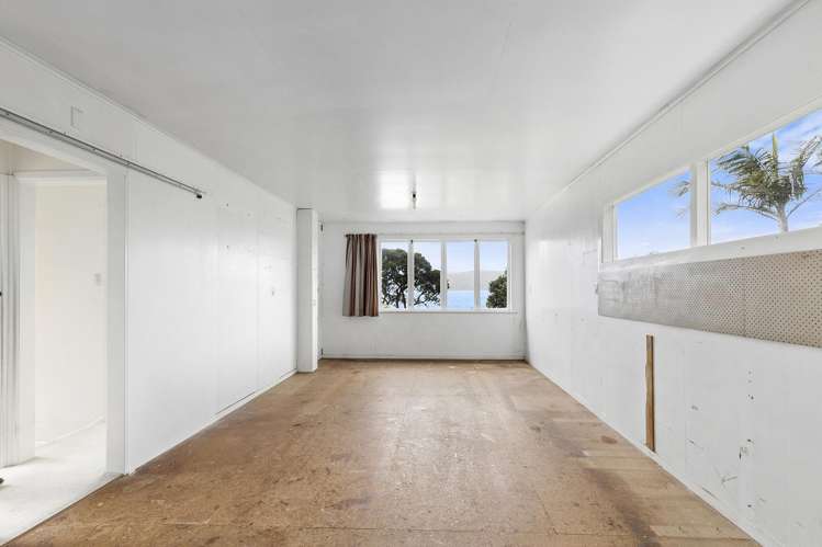 311 Karaka Bay Road Karaka Bays_16
