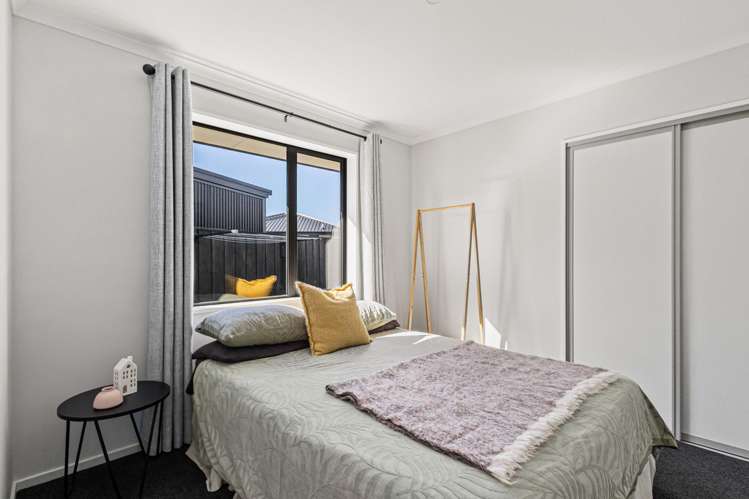 27 Helicon Street Pegasus_14