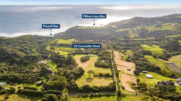 20 Constable Road Muriwai_22