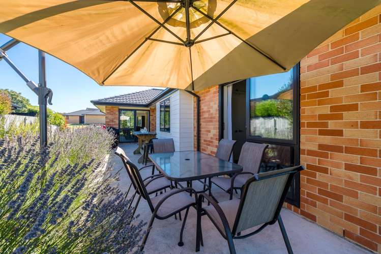 17 Eric Batchelor Place_0