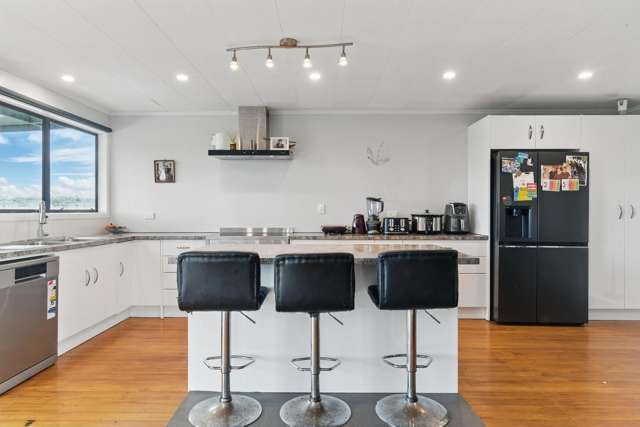 307 Campbell Road Pukehina_1