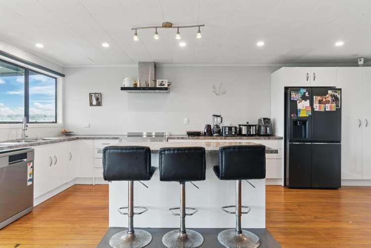 307 Campbell Road Pukehina_1