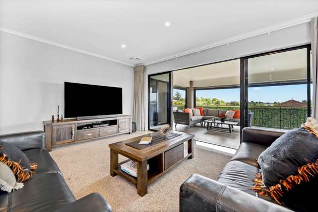 36 Columbia Crescent Beachlands_2