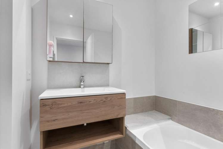 98 Mangahoe Road Mt Wellington_11