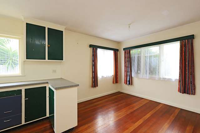 3 Harold Holt Avenue Onekawa_3