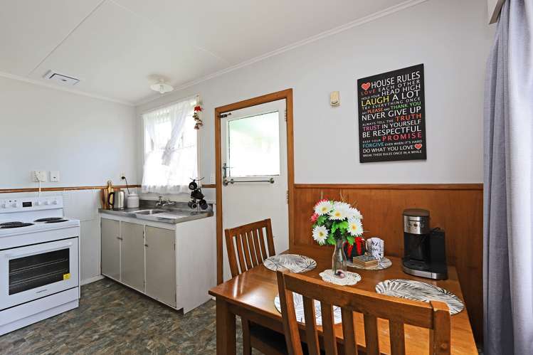 504 Karamu Road South Raureka_5