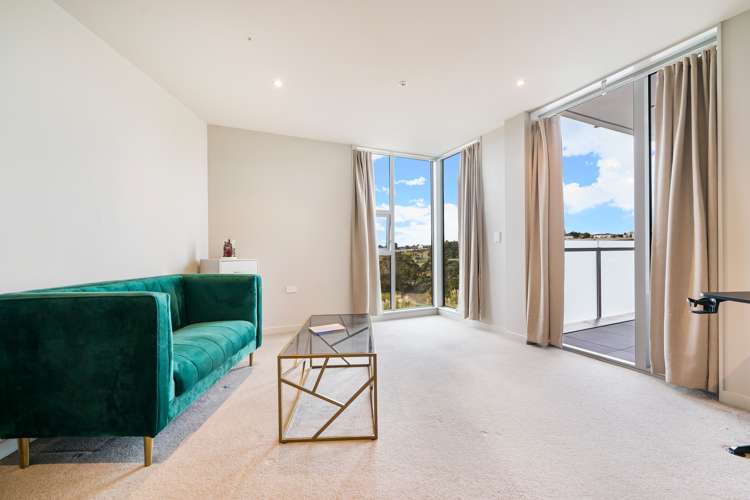 402/3 Rose Garden Lane Albany_6