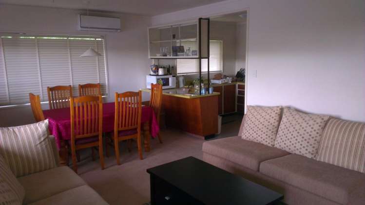 1/6 Cron Avenue Te Atatu South_4