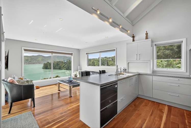303 Marine Drive Charteris Bay_11