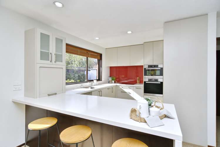 22d Yellowstone Crescent Burwood_7