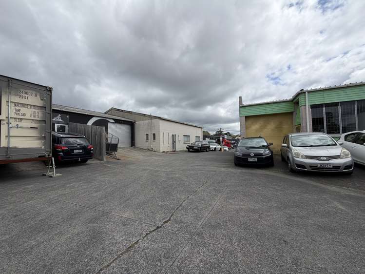 3/16 Parity Place Wairau Valley_2