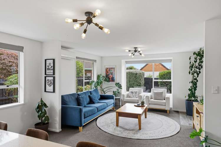 2/17b Prestons Road Redwood_7