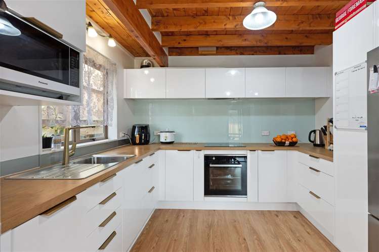 9a James Cook Drive Welcome Bay_2