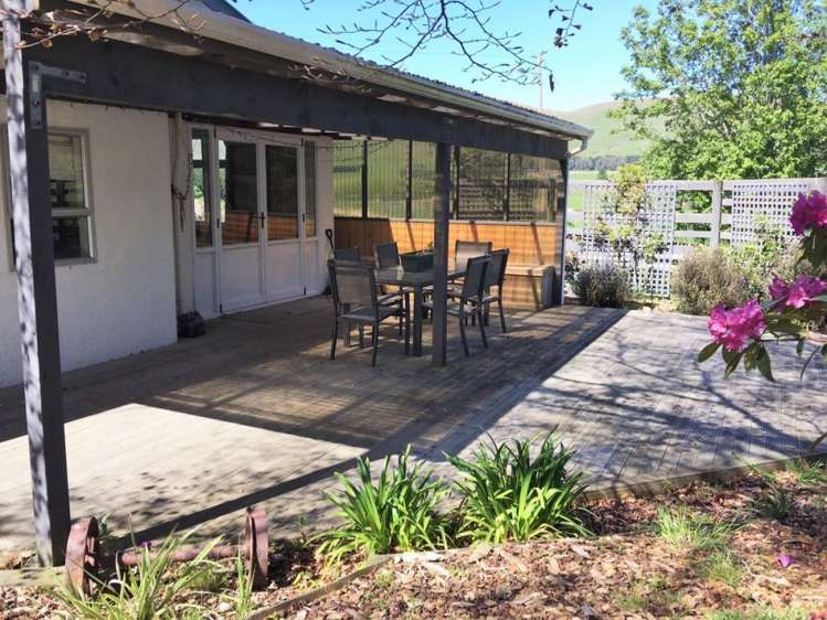 4 High Street Clinton and Surrounds_11