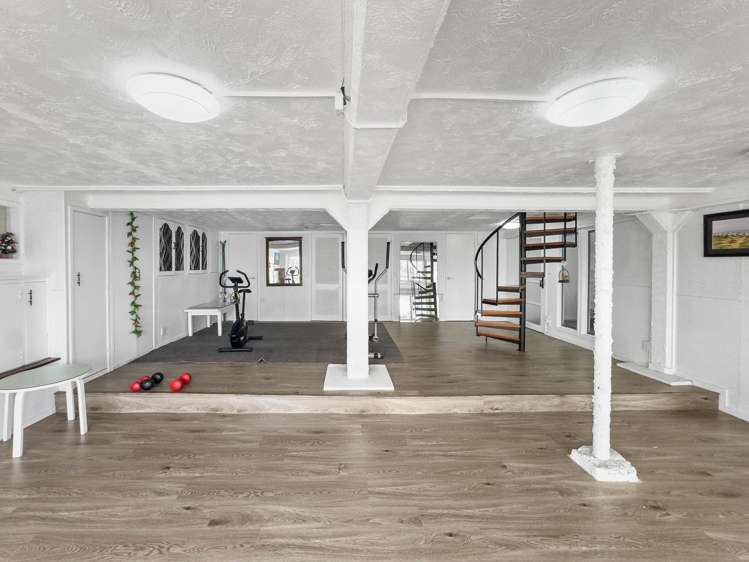 73C East Coast Road Castor Bay_20