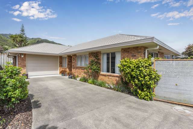 15 Balmerino Grove Waikanae_1