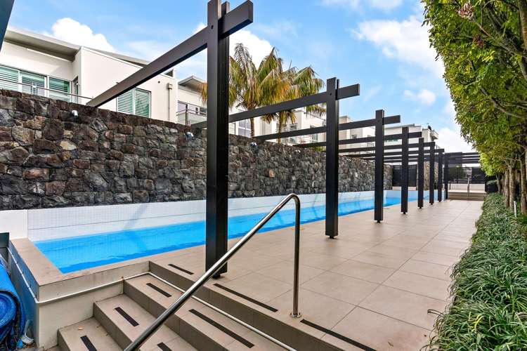 5/258 Hurstmere Road Takapuna_25