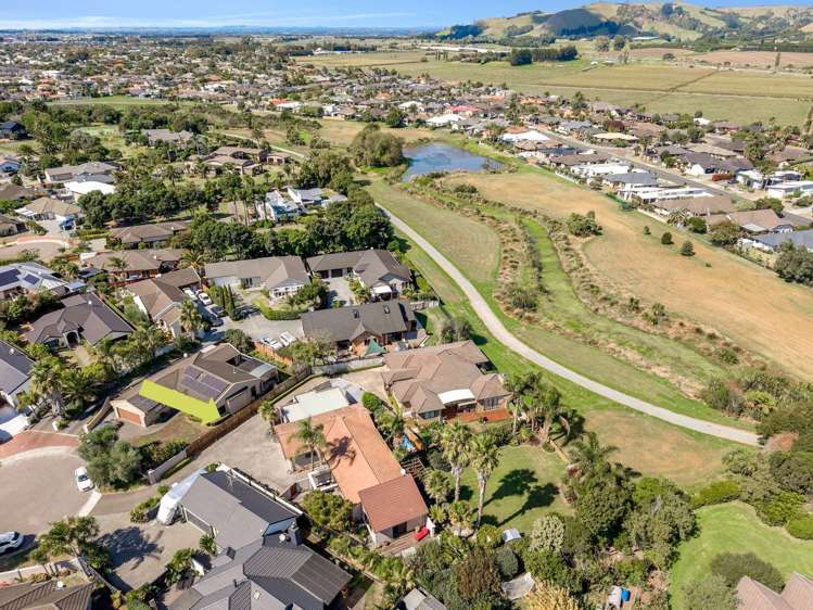 8 Piha Close_5