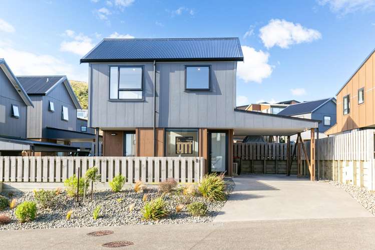 8 Astelia Way Woodridge_17