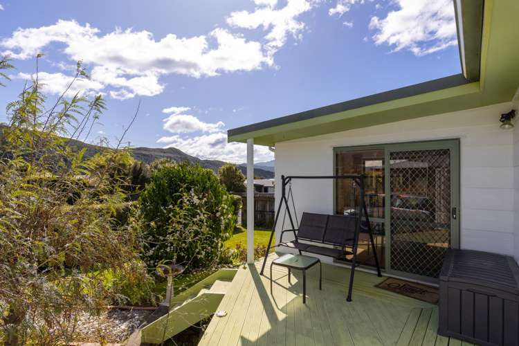72 Moana View Road Waikawa_6