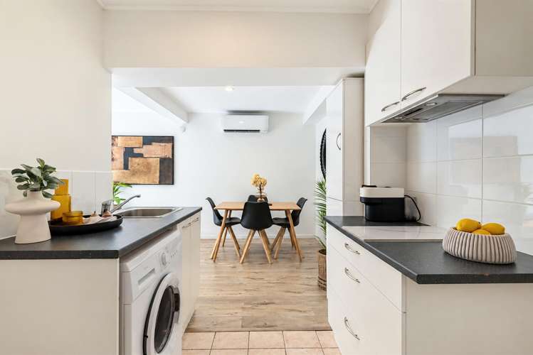 2/54 Stapleford Crescent Browns Bay_24