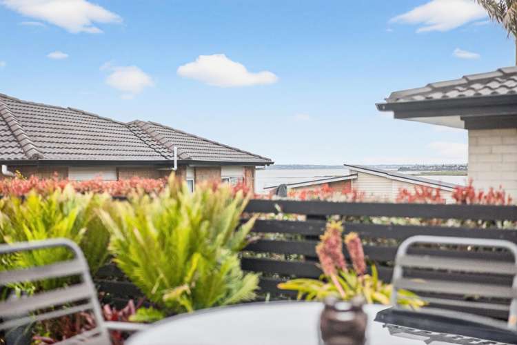 12a Bannings Way Hobsonville_16