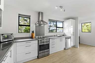 121 Brightside Road_2