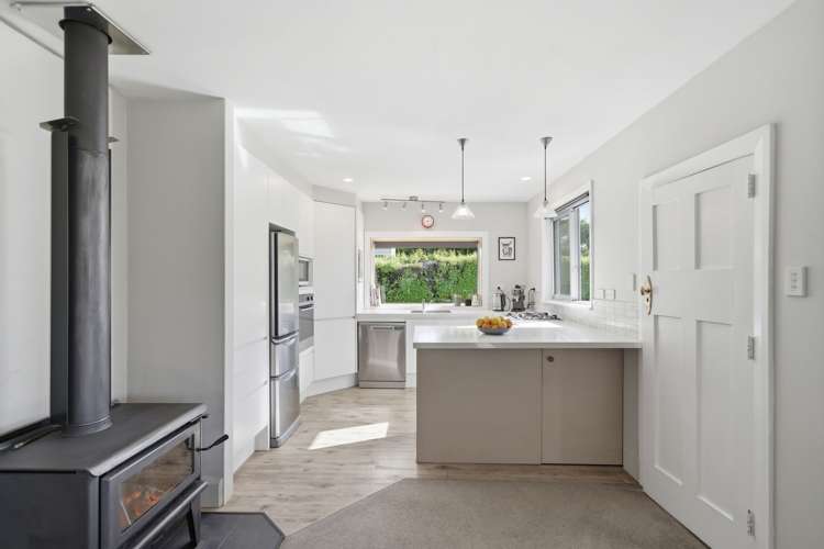 471 Marine Drive Charteris Bay_7