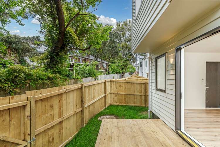 4/58 Sylvan Crescent Te Atatu South_13