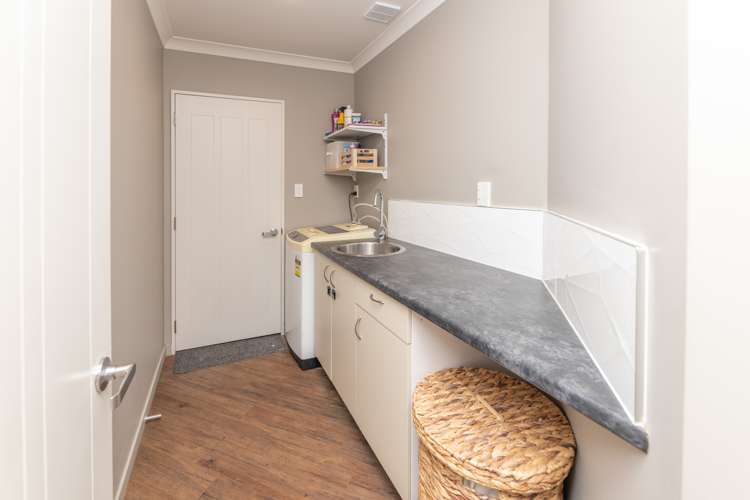 7 Dundee Close Darfield_17