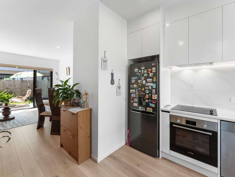 8/28 Smythe Road Henderson_12