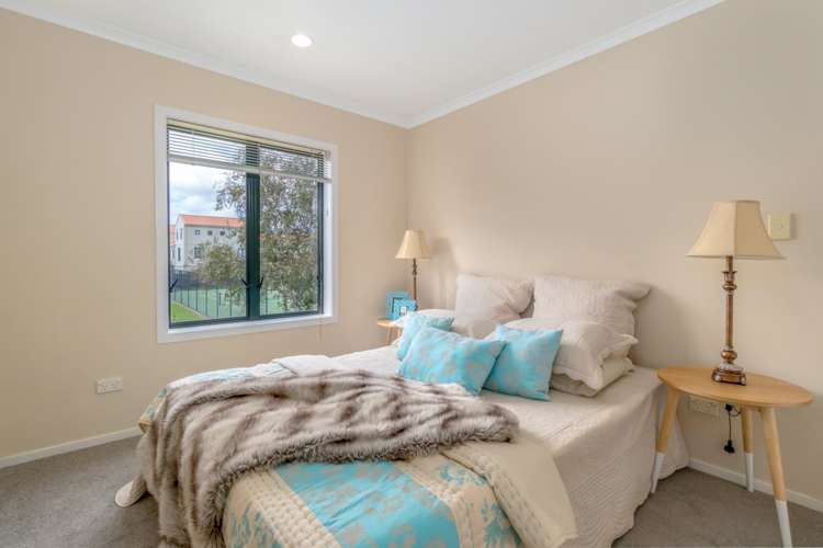 97/1 Ambrico Place New Lynn_6