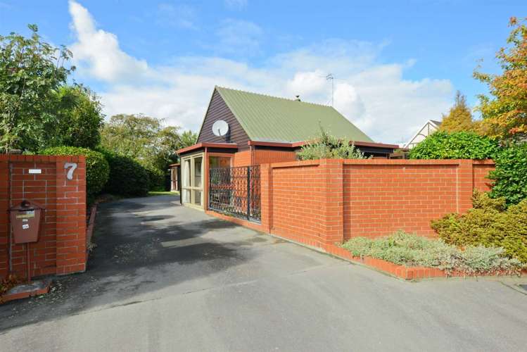 7 Frith Place Burnside_21