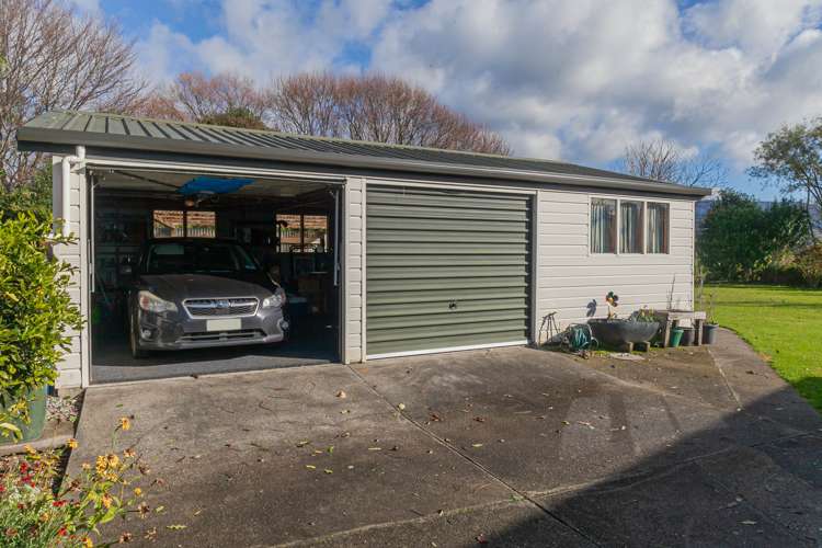 27 Feary Crescent Takaka_15