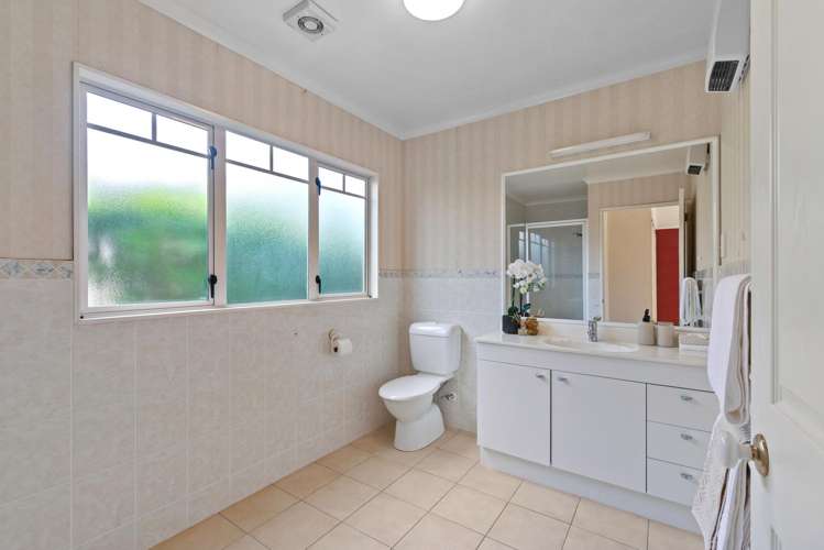 7 Huntaway Lane Te Atatu Peninsula_19